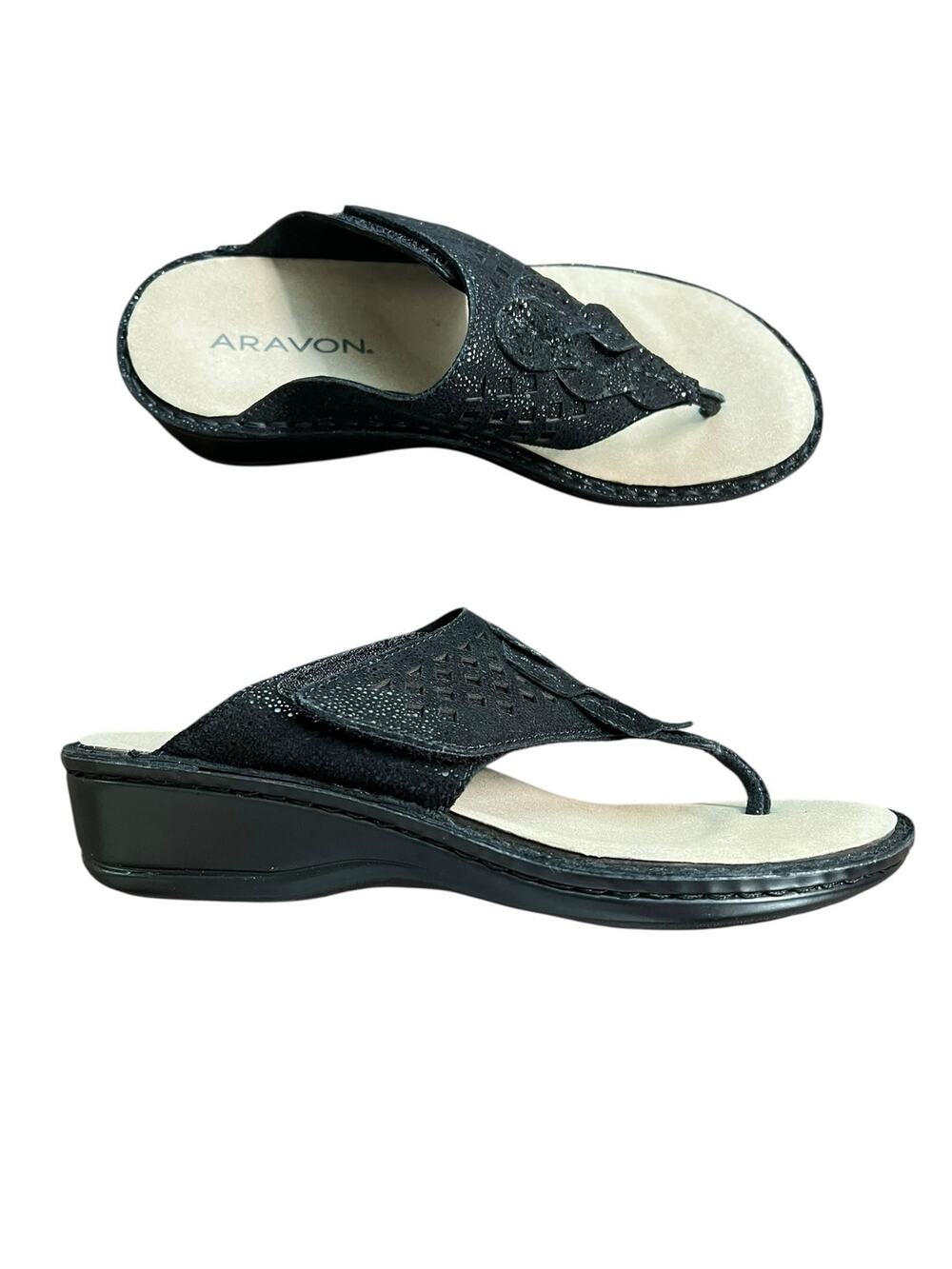 Aravon Cambridge Women'sAdjustable Sandal Black Suede Some Shimmer Thong Sz 6